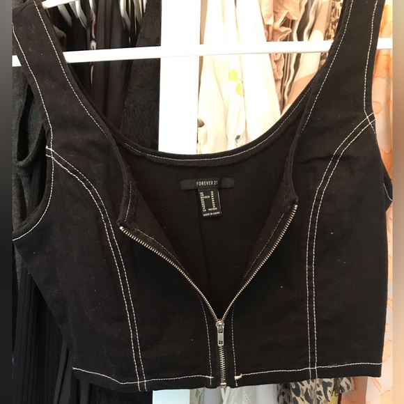 ❌F21 Topstitched Denim Zip-Front Cropped Top - Picture 8 of 12